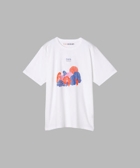 FEMME ウィメンズ TARA プリント オーガニックコットン 半袖 Tシャツ "Coral" ホワイト