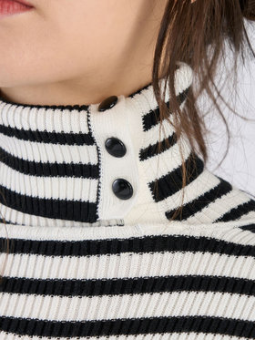 To b. by agnès b. タートルネック ニット プルオーバー ホワイト