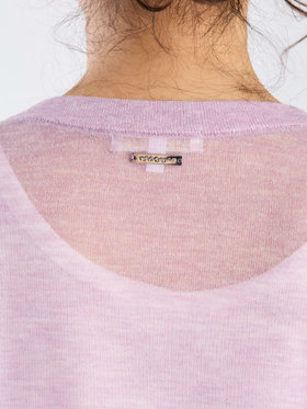 To b. by agnès b. 【Outlet】シアー ニット メッセージ プルオーバー "j'adore paris" パープル系その他