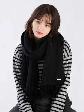 To b. by agnès b. 【Outlet】ロゴプレート カシミヤ ウール マフラー ブラック