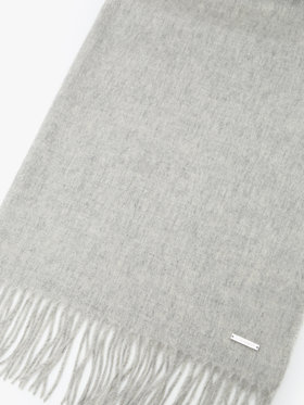 To b. by agnès b. 【Outlet】ロゴプレート カシミヤ ウール マフラー ライトグレー