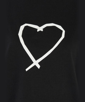 FEMME ウィメンズ アイコニック プリント コットン 長袖 Tシャツ "Sarajevo heart" ブラック