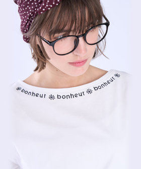 To b. by agnès b. メッセージ 刺繍 コットン 半袖 Tシャツ "Bonheur" ホワイト