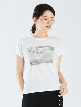 FEMME ウィメンズ SEI3 TS BRANDO アーティスト Tシャツ ホワイト