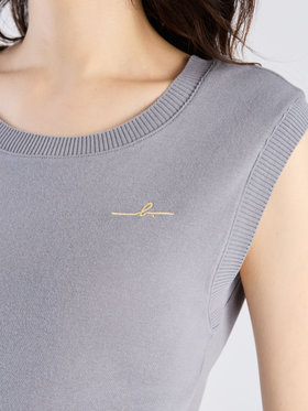 FEMME ウィメンズ 【Outlet】”b.” ロゴ刺繍 コットンニット ベスト ”Ovaline” グレー