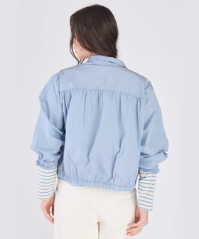 To b. by agnès b. シアー ナイロン パフィー ブルゾン ブルー