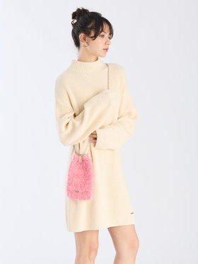 To b. by agnès b. 【Outlet】フラッフィー ミニ ポシェット ピンク