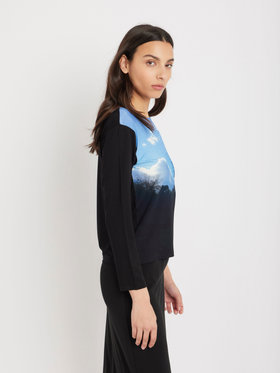 FEMME ウィメンズ フォトプリント コットン 長袖 Tシャツ ”Ciel Bleu” マルチ