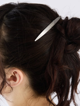 To b. by agnès b. 【Outlet】ロゴ バレッタ シルバー