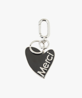 To b. by agnès b. メッセージ ハート キーチャーム "Merci" ブラック