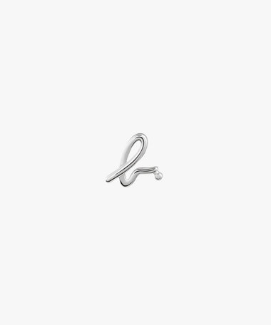 "b,"ロゴ ピアス