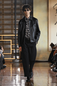 Look 15