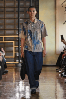 Look 09