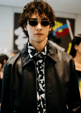 Backstage 03