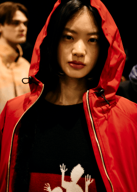 Backstage 04